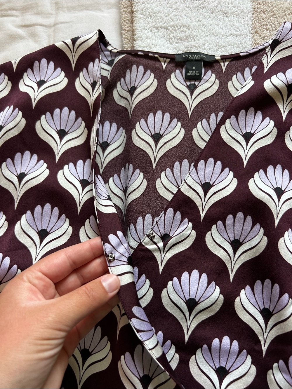 Patterned Blouse - Picture 5 of 5